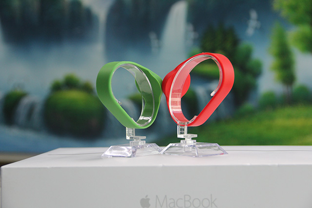 松緊腕帶硬錢包如何辦理？