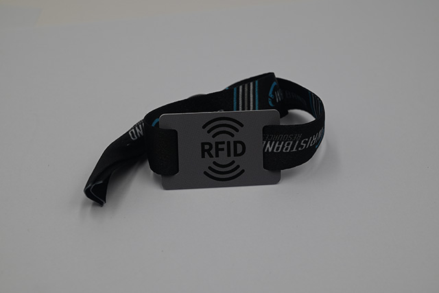 卡立方為醫(yī)院提供感應(yīng)式IC醫(yī)院就診卡，好處多