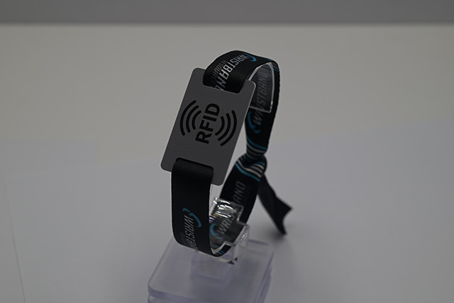 如何設(shè)計(jì)、制作高檔的VIP會(huì)員卡？